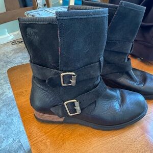 Sorel Black Major Moto Winter Boots with Buckle Accents